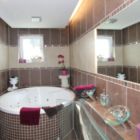 Berlin Lichtenrade - Das intelligent gesteuerte Einfamilienhaus / Badezimmer Berlin Lichtenrade - Das intelligent gesteuerte Einfamilienhaus / Badezimmer